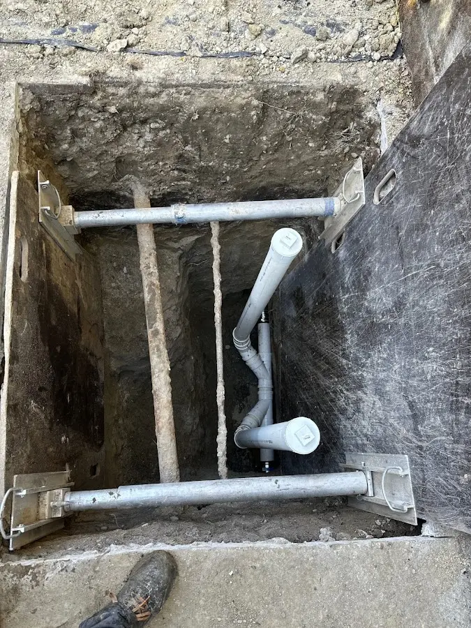 Experienced plumber completing Gas Line Repair work in Barberton